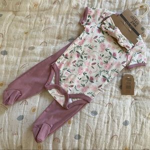 Chick Pea Baby Girl Bodysuit Set 6-9 months NWT